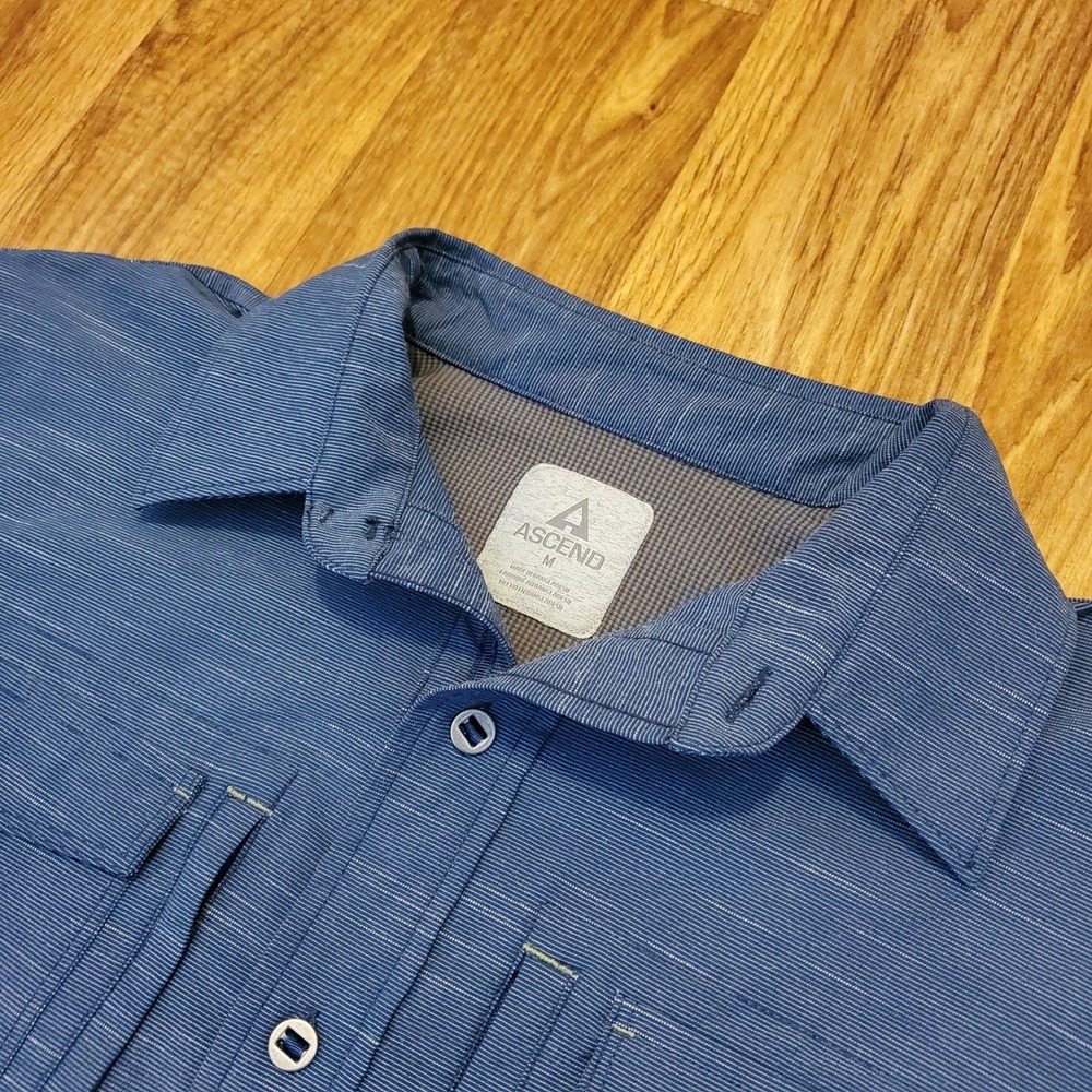 Ascend Hiking Shirt Men Medium Blue Ventilated Stretch Fishing Pockets